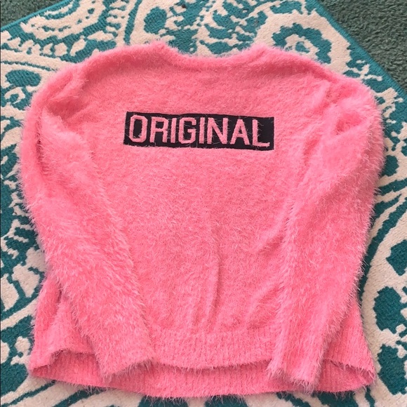 Pink fuzzy sweater - Picture 1 of 2